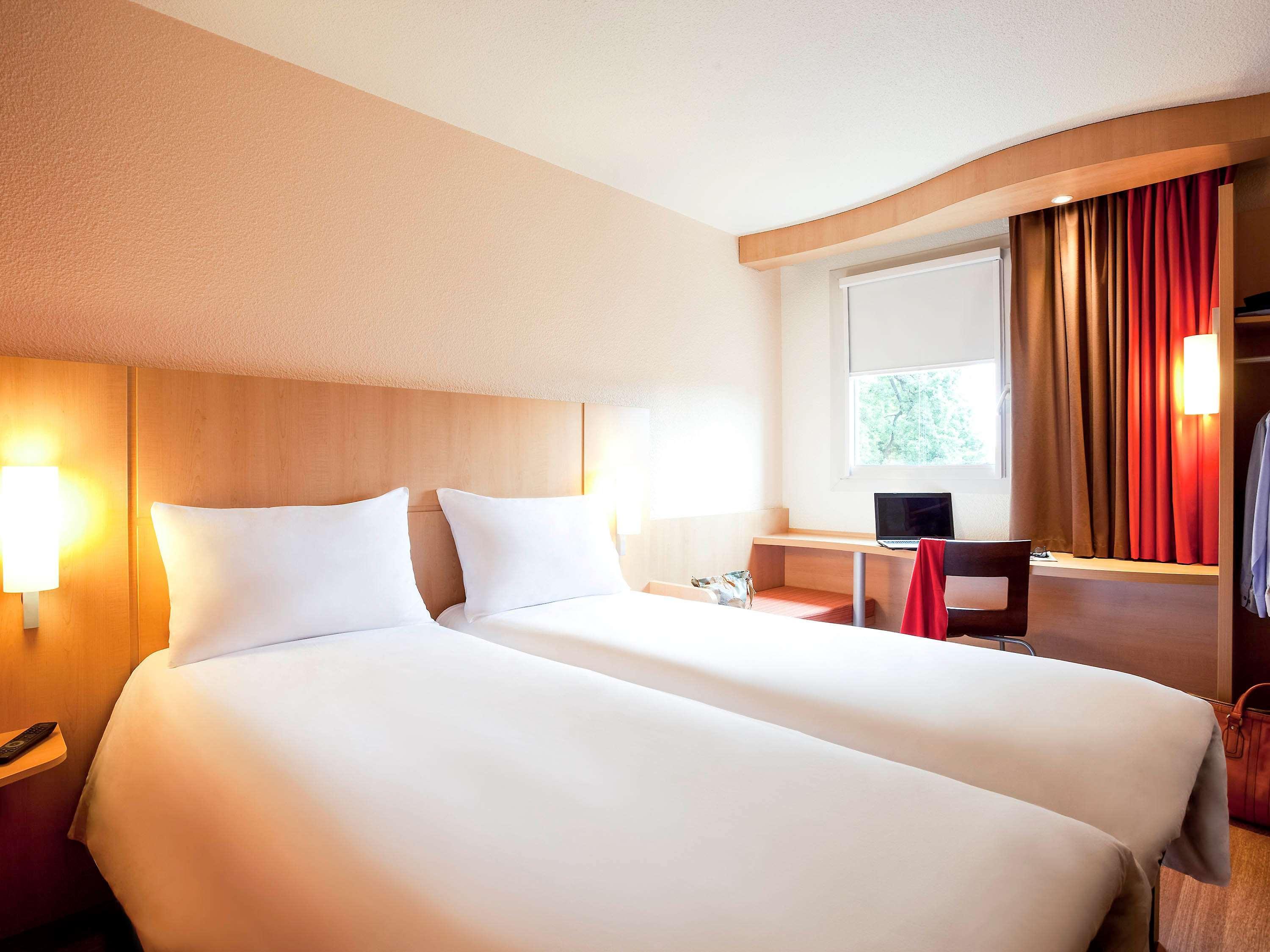 Ibis Lyon Est