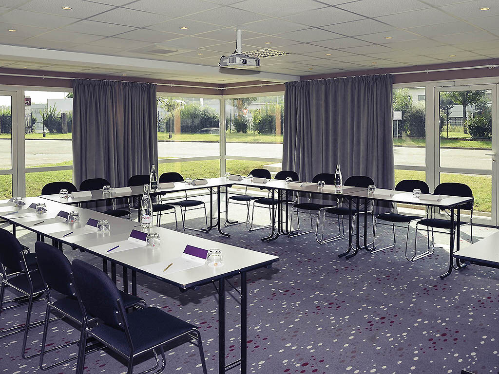 Ibis Lyon Est